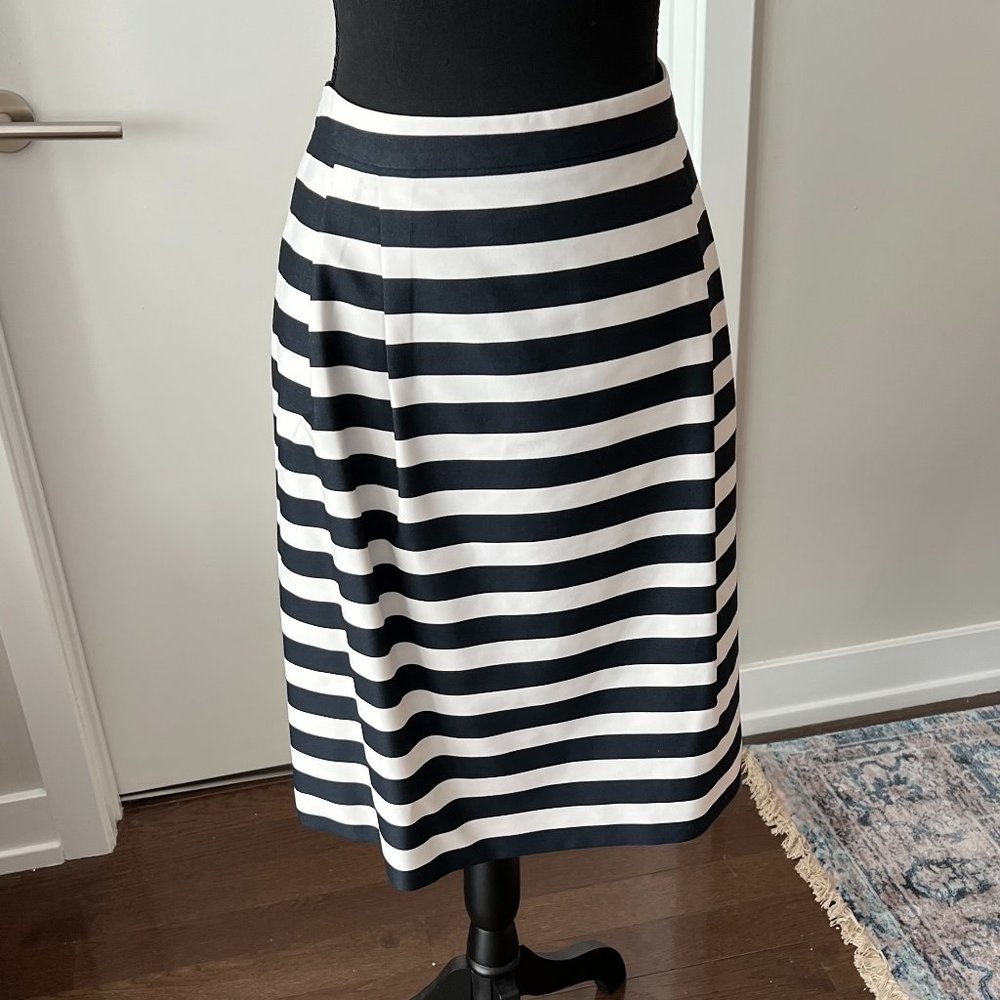 Navy & White Hugo Boss striped skirt!